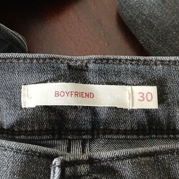 Levis Jeans Size 30 Boyfriend Mid Rise Gray Denim Stretch Crop 27" Inseam - Picture 7 of 9